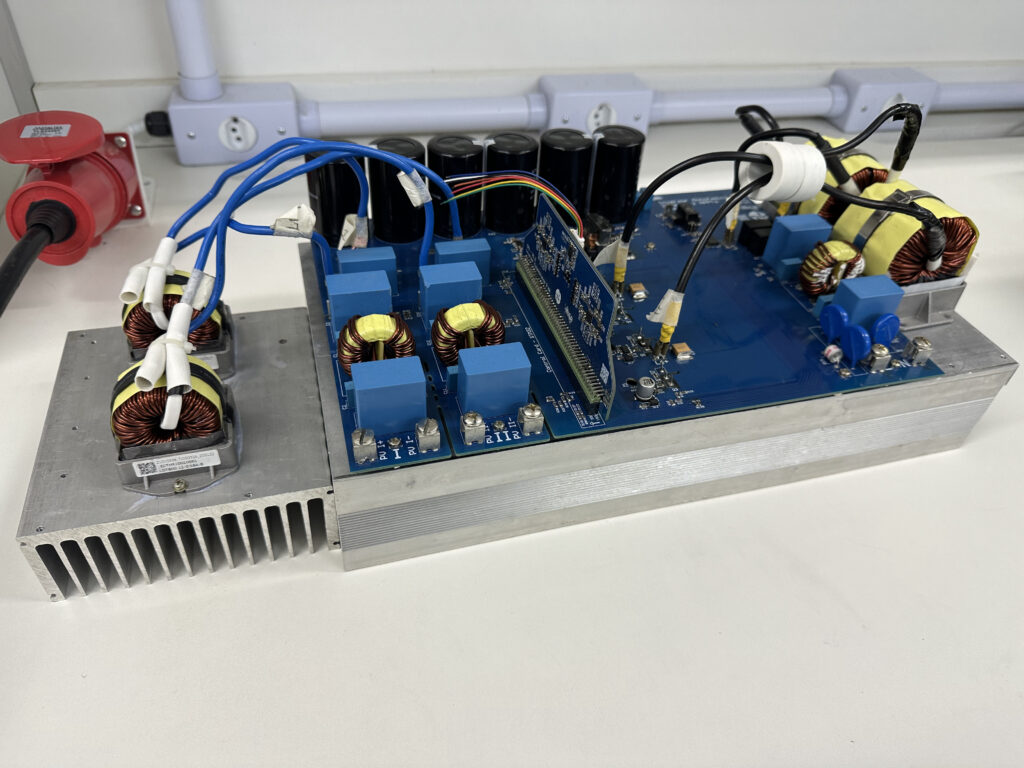 UFSC e Ageon criam inversor fotovoltaico nacional para energia solar